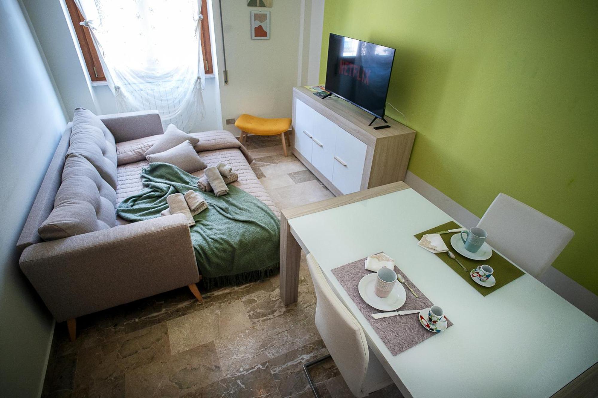 Monte Camicia - Cozy Home In City Center-Spacious-Free Parking ラクイラ エクステリア 写真